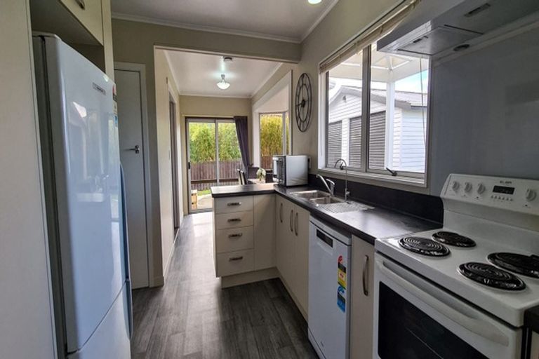 Photo of property in 28 Bickerstaffe Road, Maungaturoto, 0520