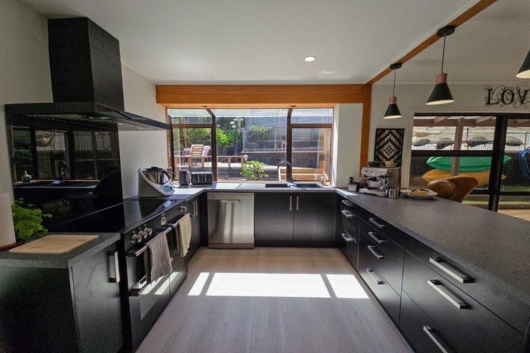 Photo of property in 42 Tawhai Place, Parahaki, Whangarei, 0112