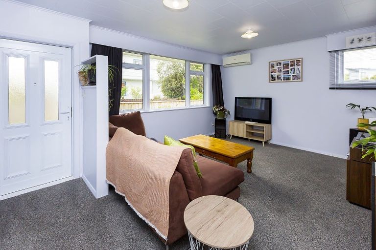 Photo of property in 5a Coates Grove, Silverstream, Upper Hutt, 5019