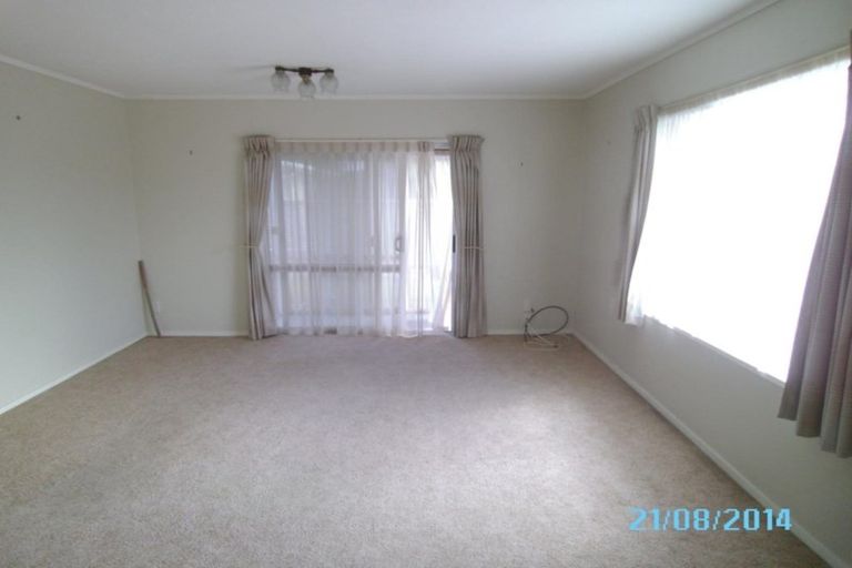 Photo of property in 1 Winiata Place, Otaki, 5512