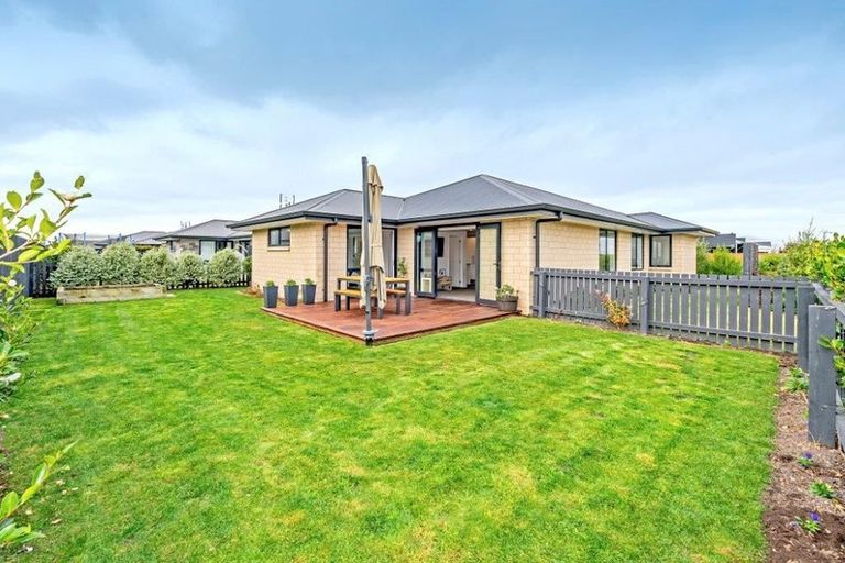 Photo of property in 1 Julia Close, Rolleston, 7614