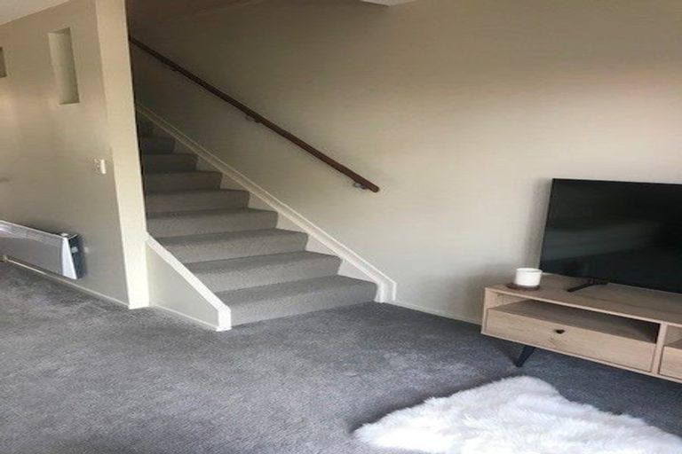 Photo of property in 15/21 Armoy Drive, East Tamaki, Auckland, 2016