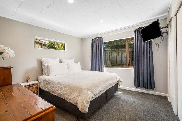 Photo of property in 16a Fincham Road, Raumati Beach, Paraparaumu, 5032