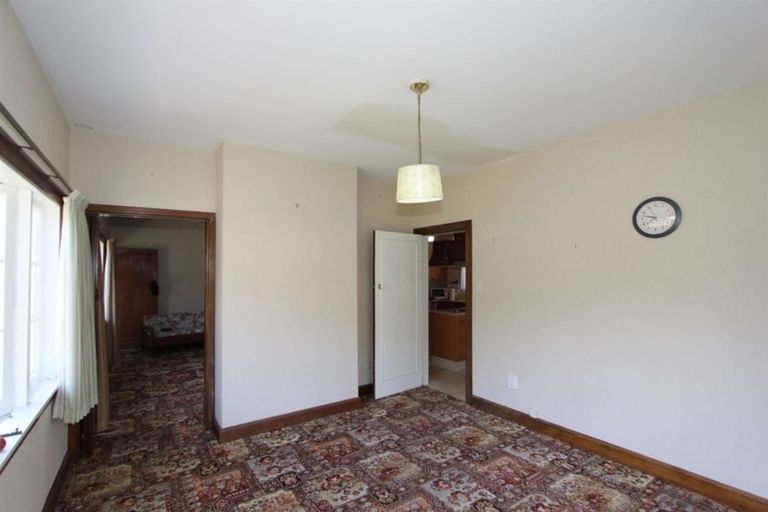 Photo of property in 39 Augusta Street, Redcliffs, Christchurch, 8081