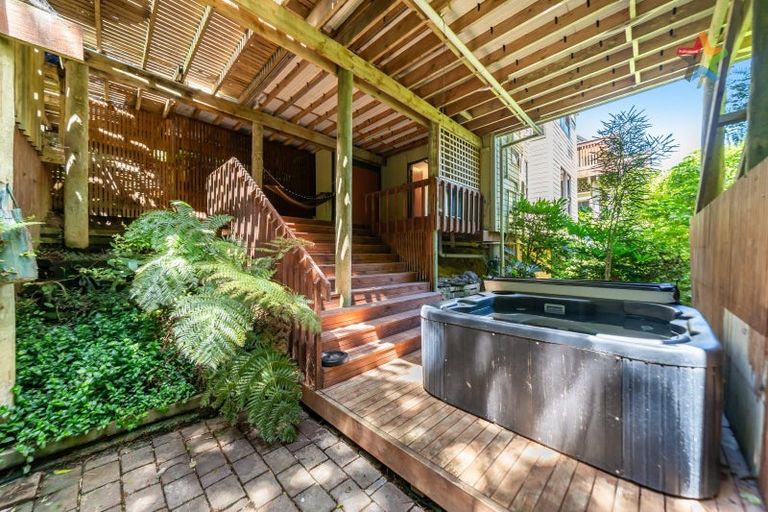 Photo of property in 25b City View Grove, Harbour View, Lower Hutt, 5010