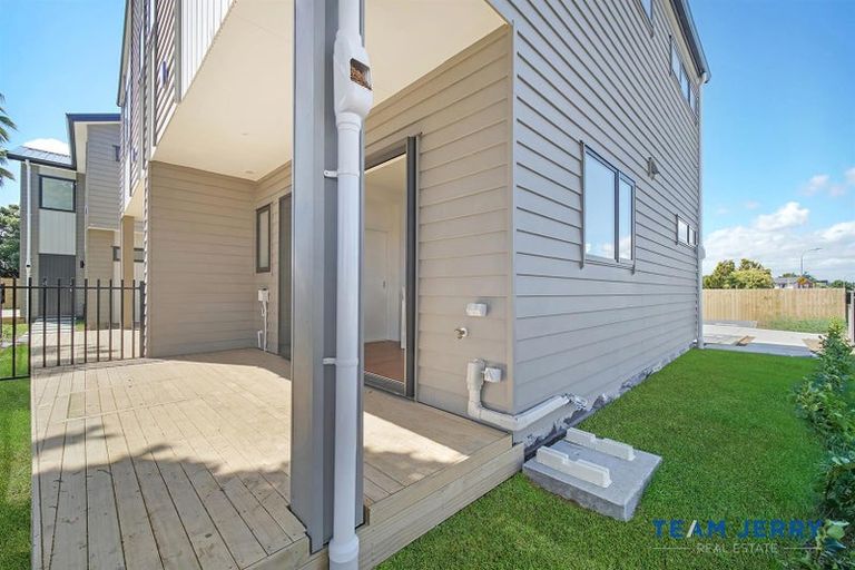 Photo of property in 1/32 Sunlands Drive, Manurewa, Auckland, 2102