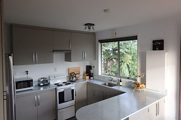 Photo of property in 4a Lakewood Drive, Burwood, Christchurch, 8083