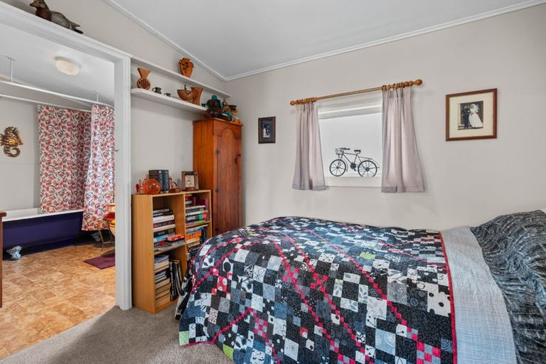 Photo of property in 12 Church Street, Greytown, 5712