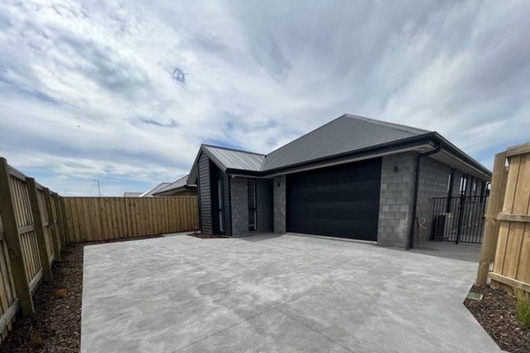 Photo of property in 23 Lovelock Avenue, Rolleston, 7615