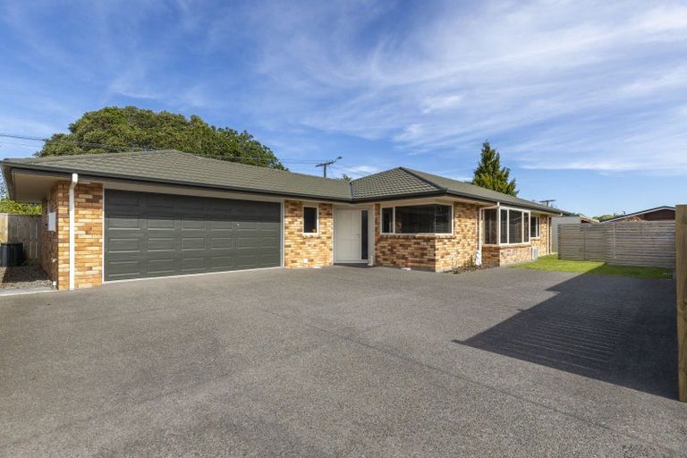 Photo of property in 112b Govett Avenue, Frankleigh Park, New Plymouth, 4310