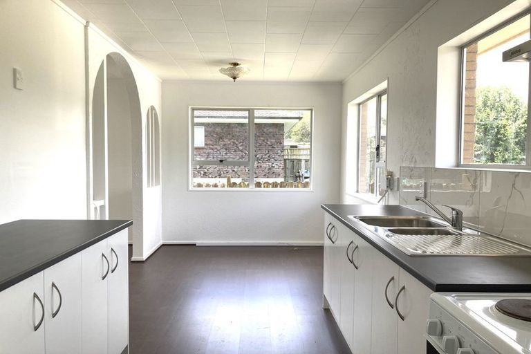 Photo of property in 1/43 Blacklock Avenue, Henderson, Auckland, 0612