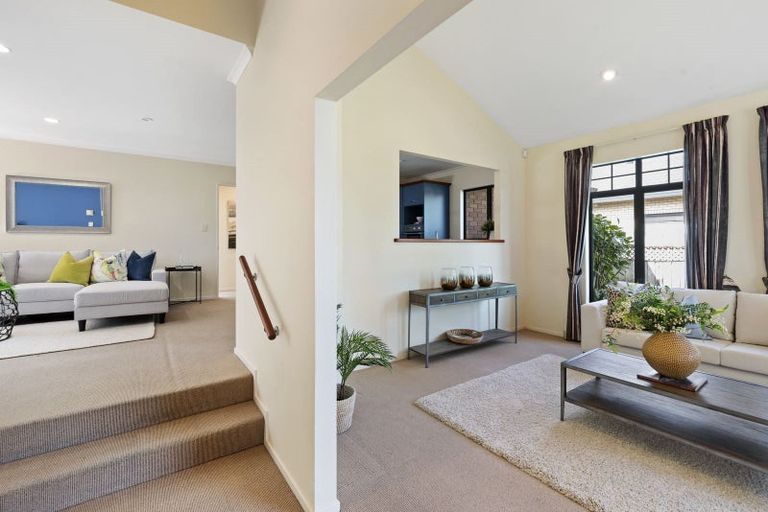 Photo of property in 24 Coventry Way, Long Bay, Auckland, 0630