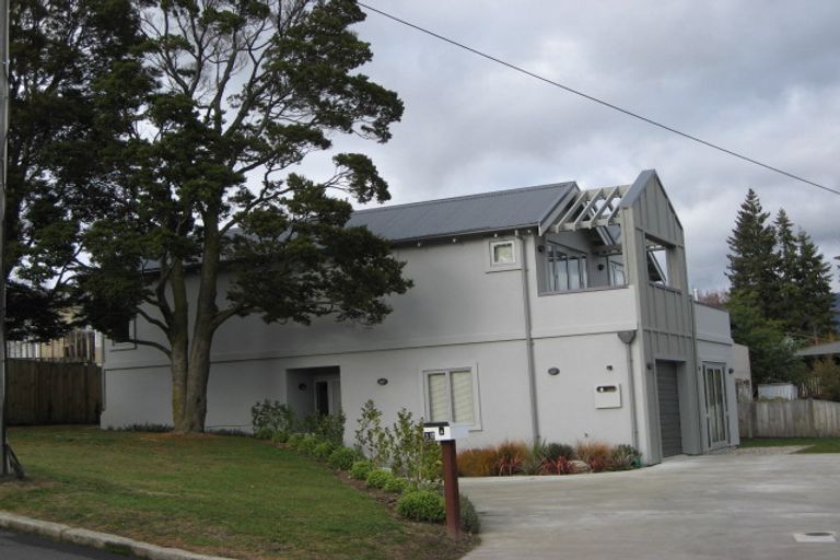 Photo of property in 12a Winders Street, Wanaka, 9305