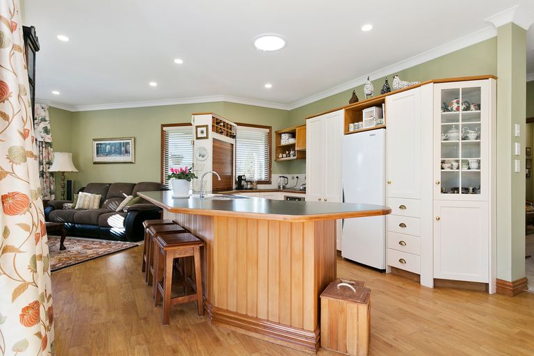 Photo of property in 19 Cowley Drive, Leamington, Cambridge, 3432