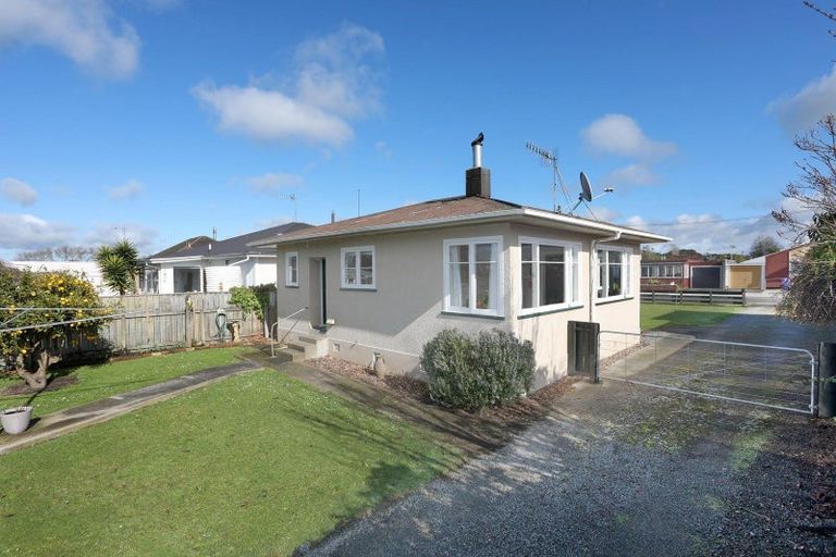 Photo of property in 11 Totara Street, Marton, 4710
