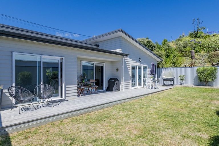 Photo of property in 5 Mack Street, Foxton Beach, Foxton, 4815