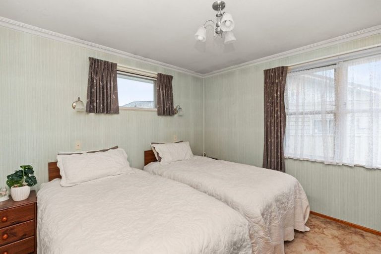 Photo of property in 18 Keats Avenue, Onekawa, Napier, 4110