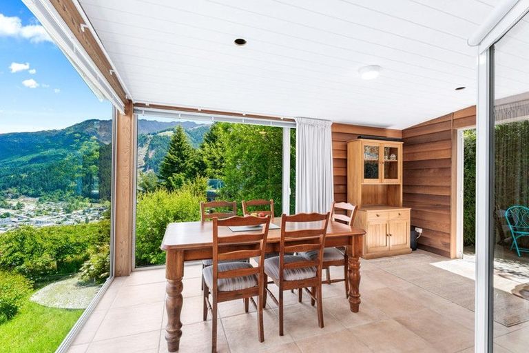 Photo of property in 25b Vancouver Drive, Queenstown, 9300