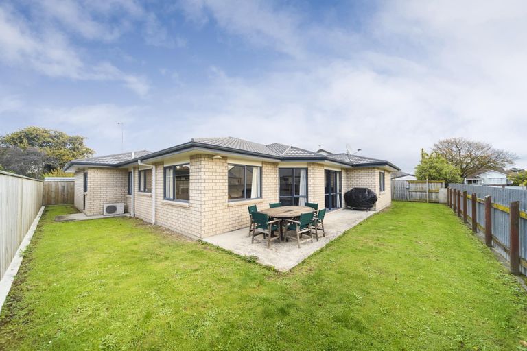 Photo of property in 131 Russell Street, Palmerston North, 4414
