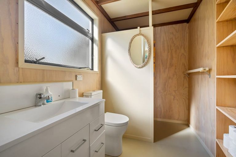 Photo of property in 80 Kaiatea Road, Ngunguru, Whangarei, 0173