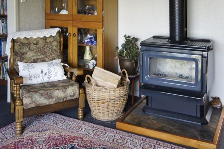 Photo of property in 150 Owaka Valley Road, Owaka, 9586