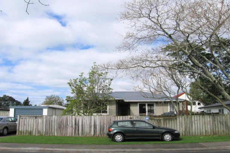 Photo of property in 15 Queen Road, Bellevue, Tauranga, 3110