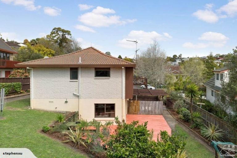 Photo of property in 7 Kallista Place, Browns Bay, Auckland, 0630