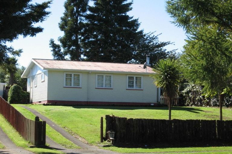 Photo of property in 166 Balmoral Drive, Tokoroa, 3420