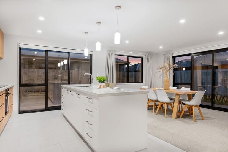 Photo of property in 35 Timara Crescent, Marshland, Christchurch, 8083