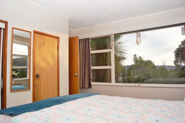 Photo of property in 53 Waitaki Street, Henderson, Auckland, 0612