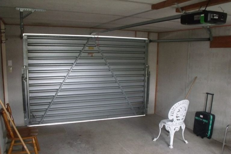 Photo of property in 1/37 Middle Road, Havelock North, 4130