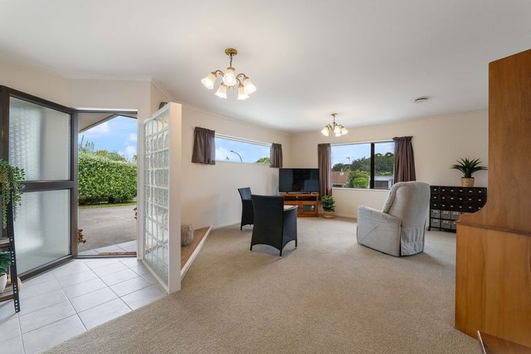 Photo of property in 4 Ruskin Place, Westown, New Plymouth, 4310