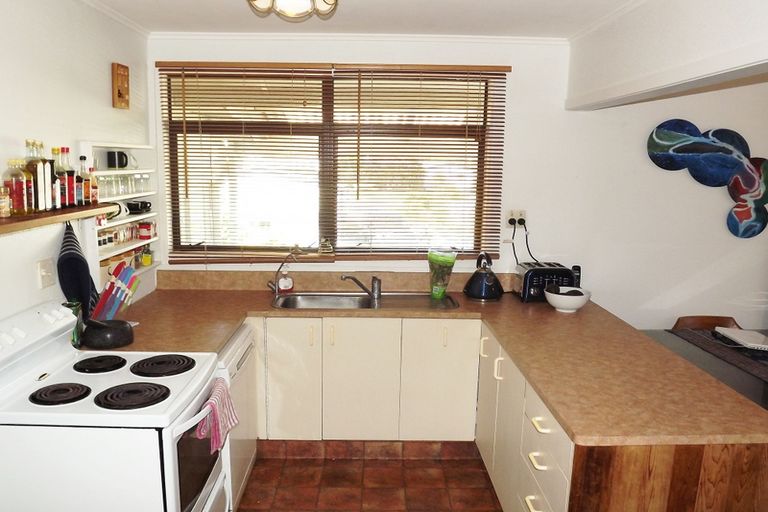 Photo of property in 3 Karioi Crescent, Raglan, 3225