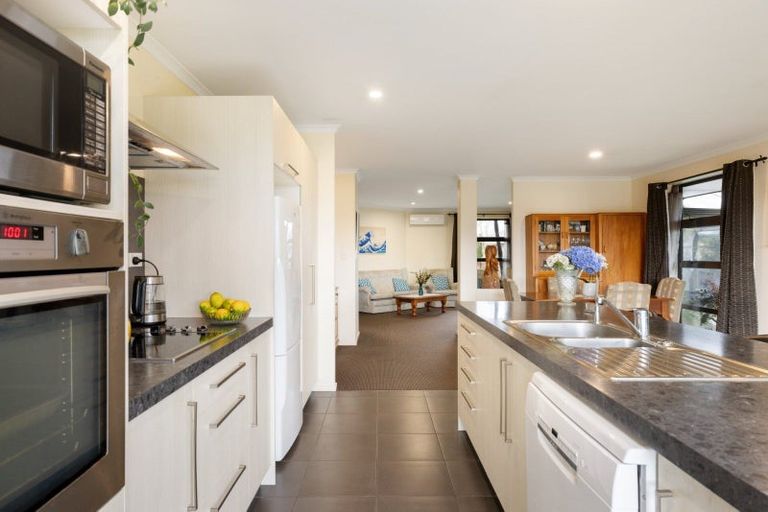 Photo of property in 34 Carrington Drive, Papamoa Beach, Papamoa, 3118