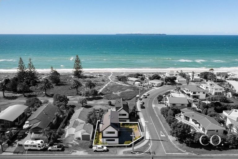 Photo of property in 1 Karewa Parade, Papamoa Beach, Papamoa, 3118