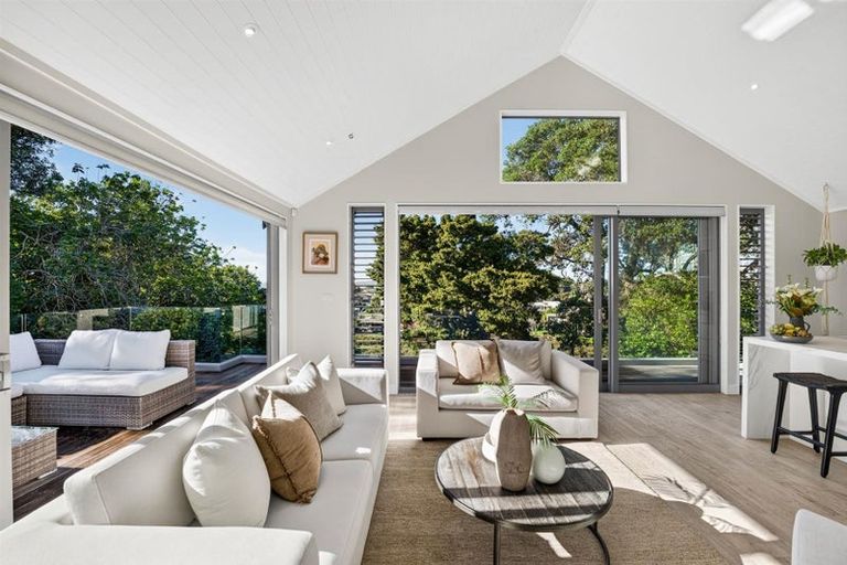 Photo of property in 7a Prospect Terrace, Milford, Auckland, 0620