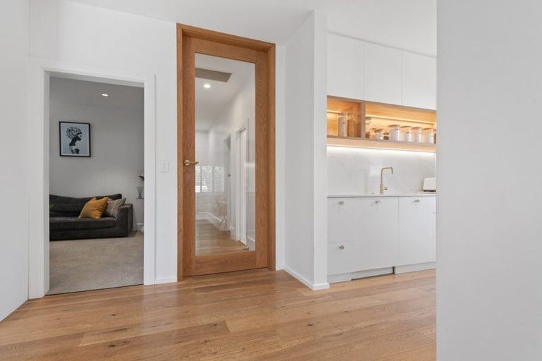 Photo of property in 67 Wairakei Road, Bryndwr, Christchurch, 8052