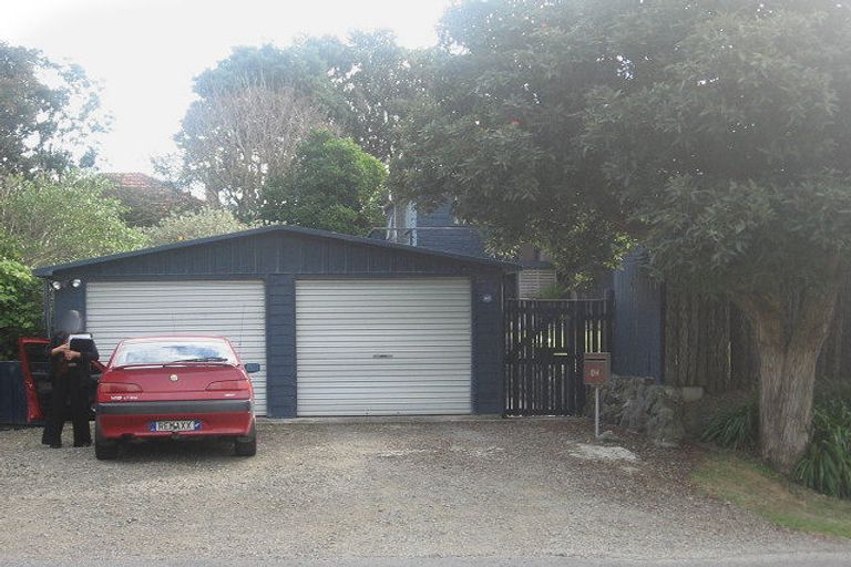 Photo of property in 14 Pingau Street, Paekakariki, 5034
