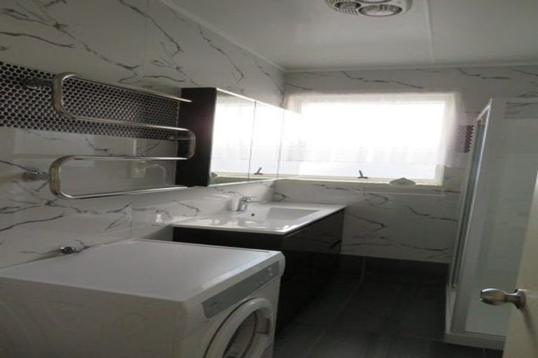 Photo of property in 4 Carbery Place, Manurewa, Auckland, 2102