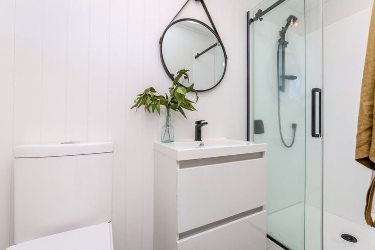 Photo of property in 23 Linda Street, Oakura, 4314