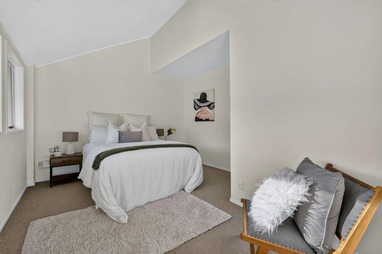 Photo of property in 4/3 Glen Road, Browns Bay, Auckland, 0630