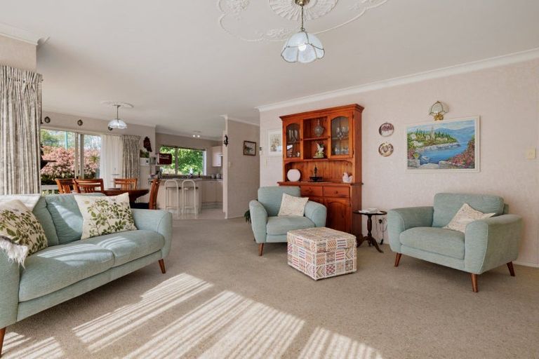 Photo of property in 10 Ridgemount Terrace, Welcome Bay, Tauranga, 3112