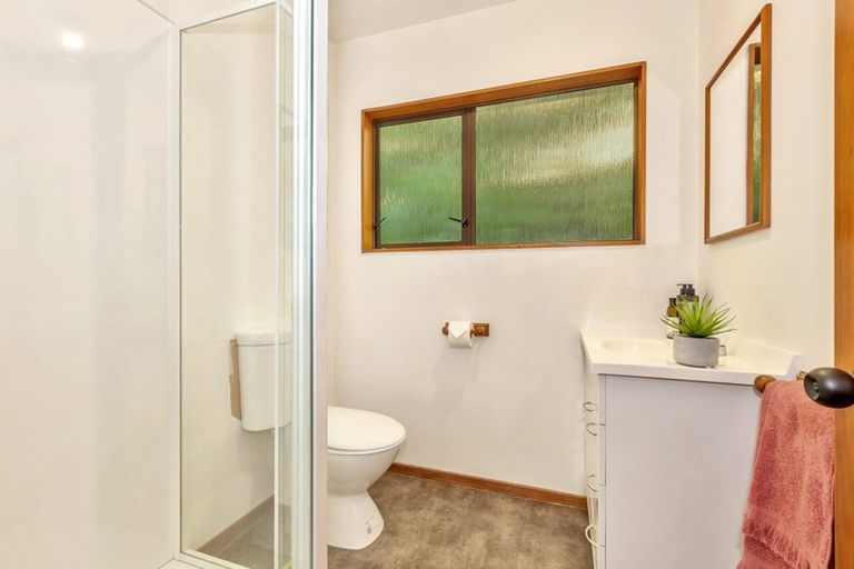 Photo of property in 172 Paremata Road, Paremata, Porirua, 5024