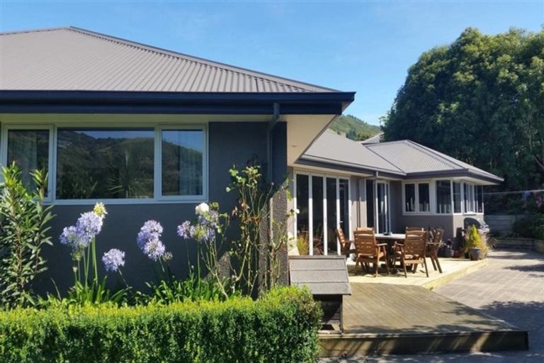 Photo of property in 12 Burnside Terrace, Atawhai, Nelson, 7010