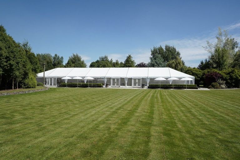 Photo of property in 201 Lochiel Branxholme Road, Lochiel, Winton, 9781