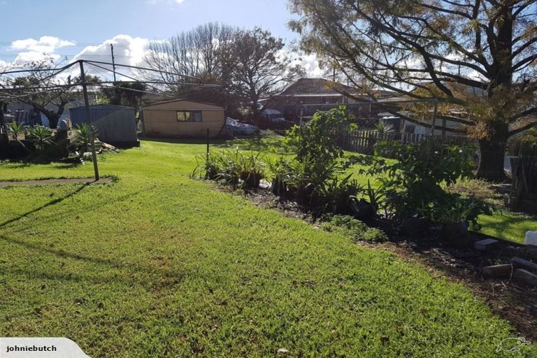 Photo of property in 351 Main Road, Huapai, Kumeu, 0810