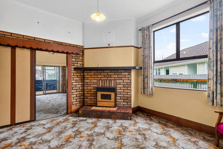 Photo of property in 16 Hessey Street, Masterton, 5810