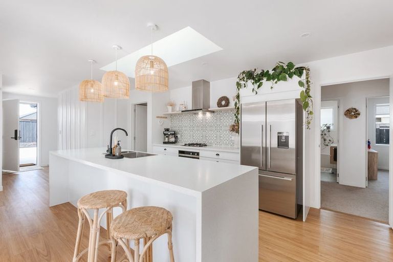 Photo of property in 22 Kahawai Place, Omokoroa, 3114