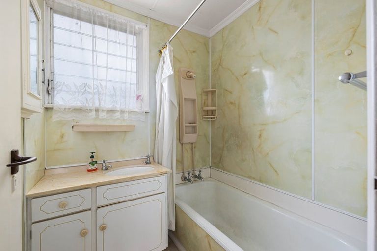 Photo of property in 34 Kummer Crescent, Masterton, 5810