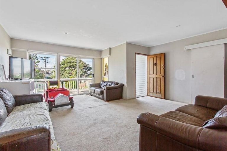 Photo of property in 8 Lympne Lane, Mangere, Auckland, 2022